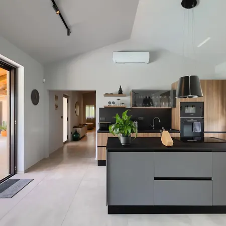 Vila Marialba By Interhome