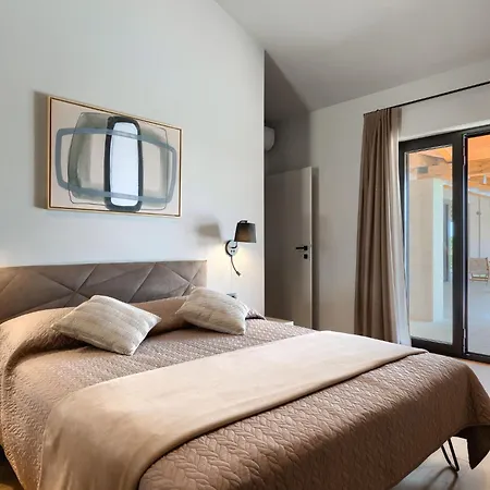 Marialba By Interhome Vila Pula